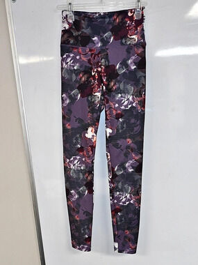 ✨ Balance Collection Floral Pinstripe High-Waist Contender Leggings ✨